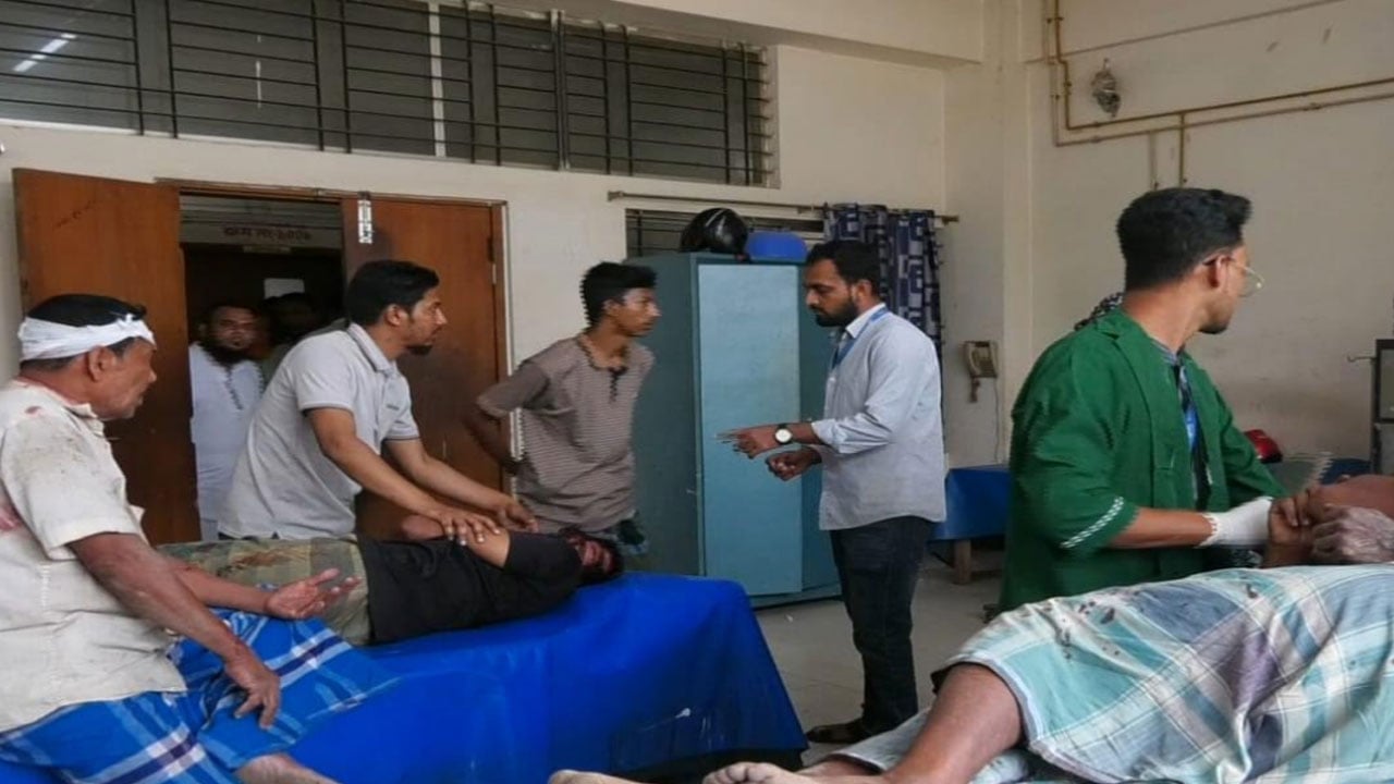 ঝিনাইদহে বিএনপি-জামায়াত সংঘর্ষে আহত ৮