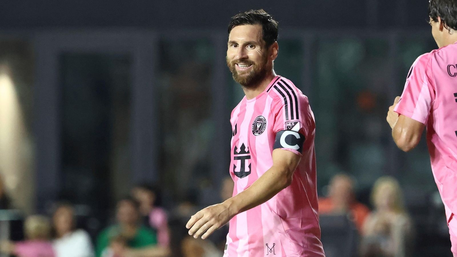 মেসির ৯০০তম গোলের মাইলফলক ছোঁয়ার সুযোগ