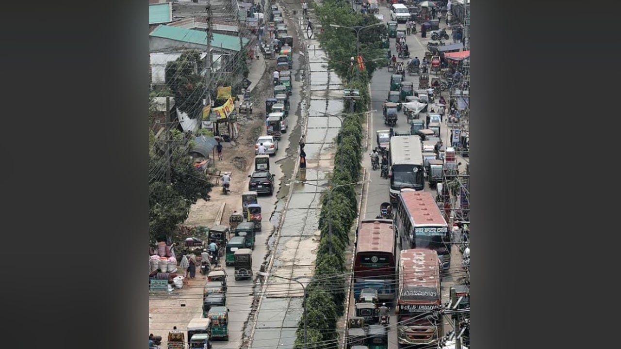 ঈদের আগে সওজের সড়ক সংস্কারে জনভোগান্তি