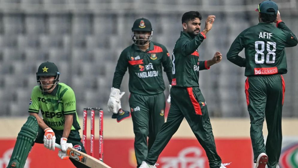 সিরিজ জয়ে উড়ছে বাংলাদেশ, পাকিস্তানে সমালোচনার ঝড়