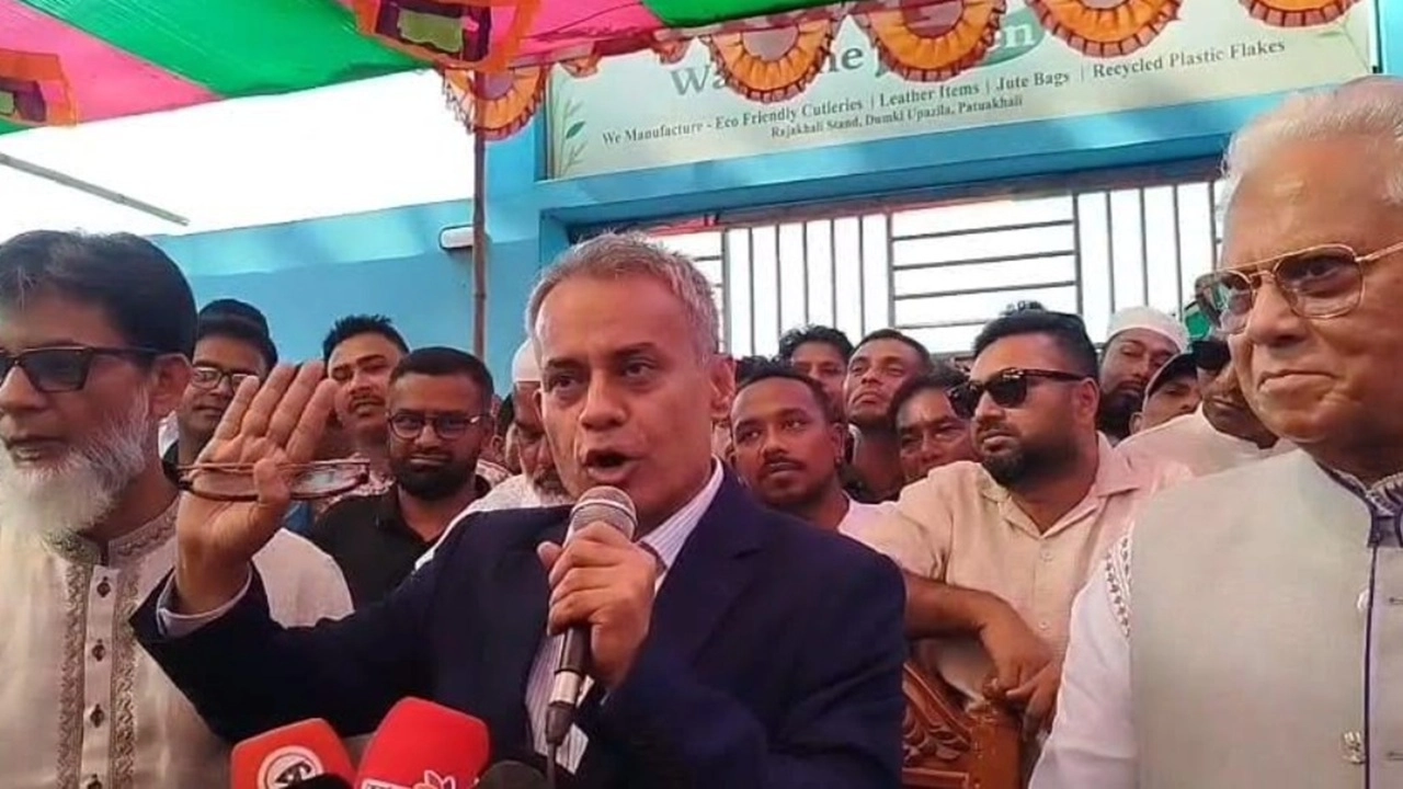 ঈদে পরিবহনে এক টাকাও বাড়তি ভাড়া নেওয়া হচ্ছে না: যোগাযোগ মন্ত্রী