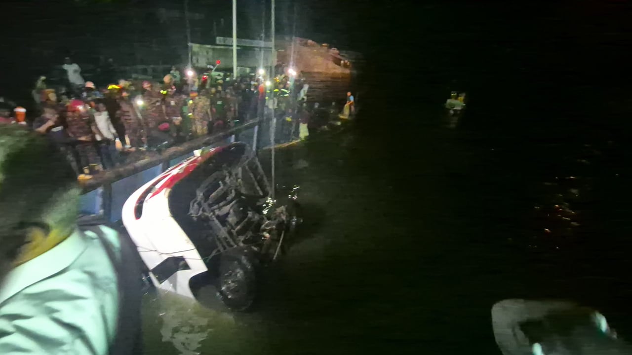 পদ্মায় বাস দুর্ঘটনায় তদন্ত কমিটি গঠন