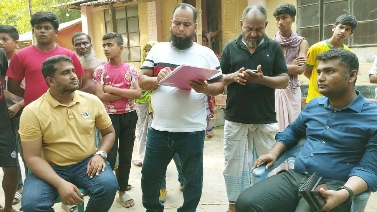 বরিশালে ইউপি সদস্যের বাড়িতে অভিযানে ডিজেল ও চাল জব্দ