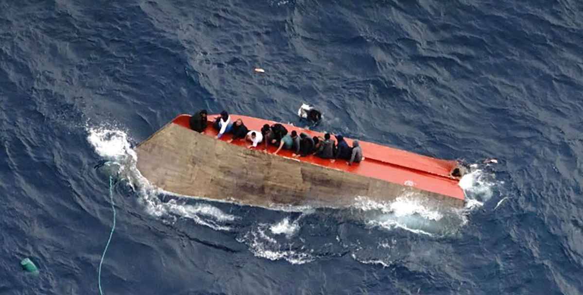 বাংলাদেশিসহ ১০৫ যাত্রী নিয়ে ভূমধ্যসাগরে ডুবে গেল ইউরোপগামী