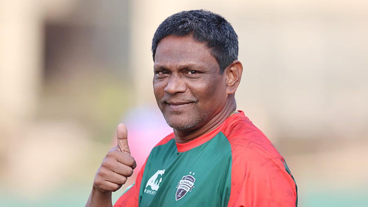 বিসিবির স্পিন বোলিং কোচ হিসেবে কাজ করবেন মোহাম্মদ রফিক