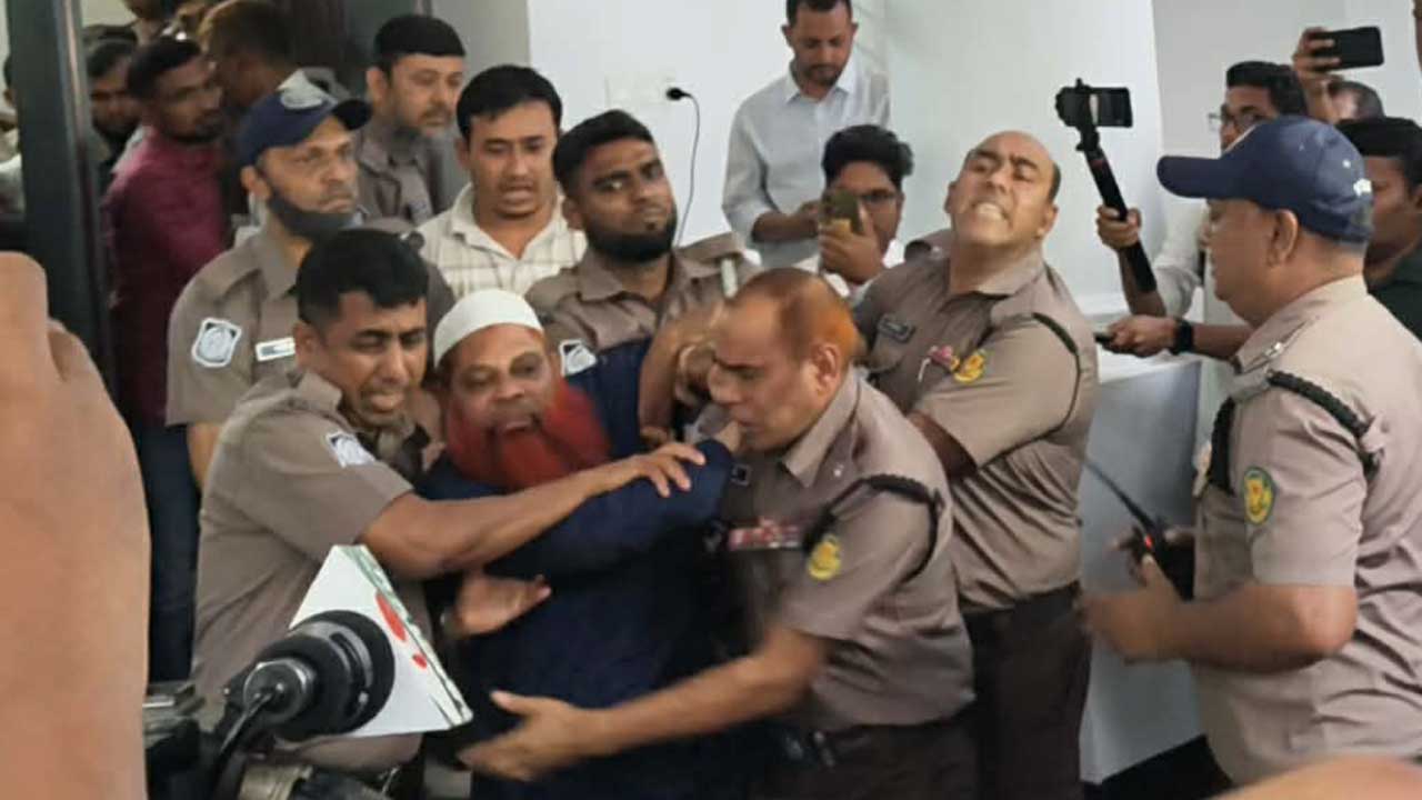 জুলাই-আগস্ট আন্দোলনের শহীদ হত্যার দায়ে দুই পুলিশ সদস্যের মৃত্যুদণ্ড