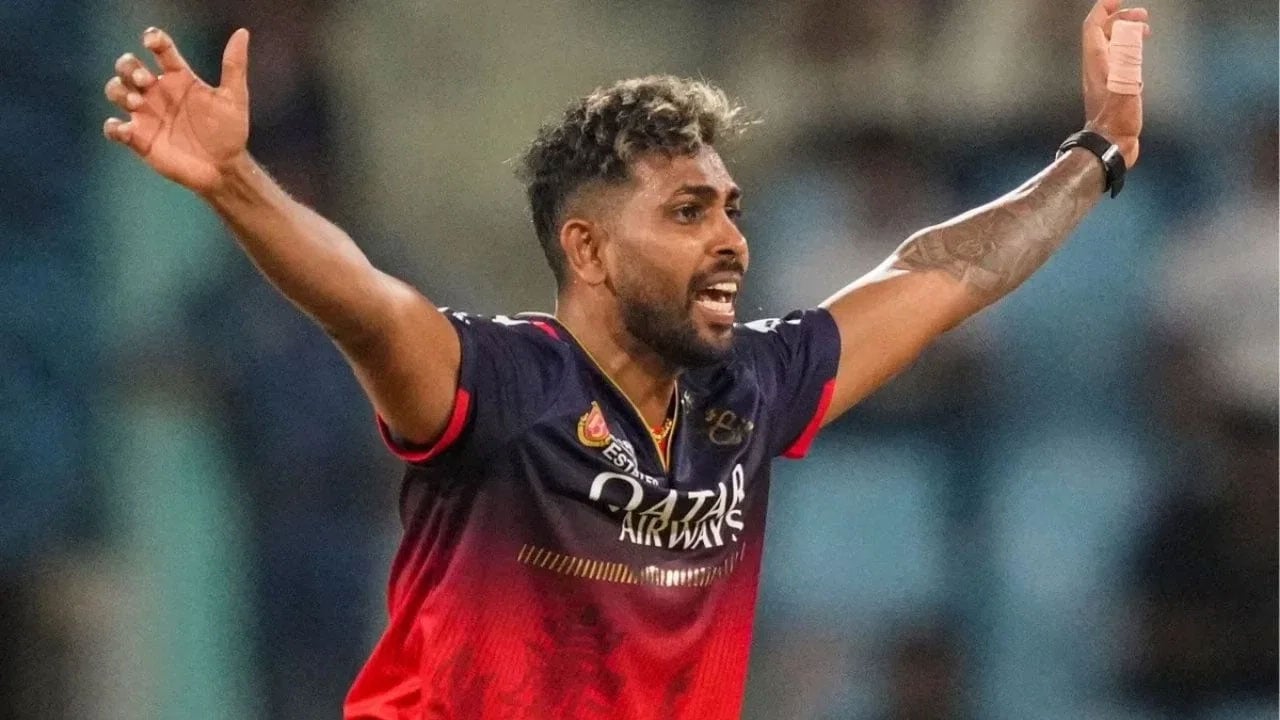 বোর্ডকে আদালতে নেওয়ার পর ক্ষমা চাইলেন থুশারা