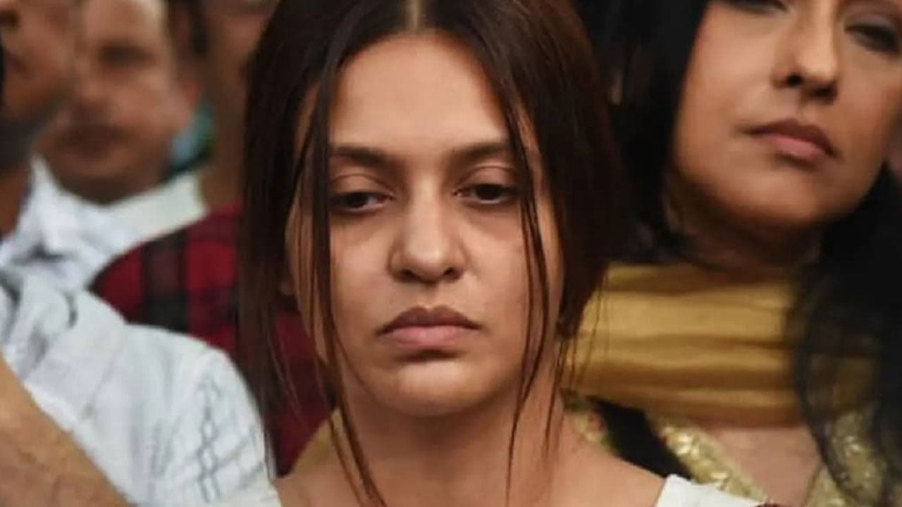শোক কাটিয়ে কাজে ফিরলেন প্রিয়াঙ্কা সরকার