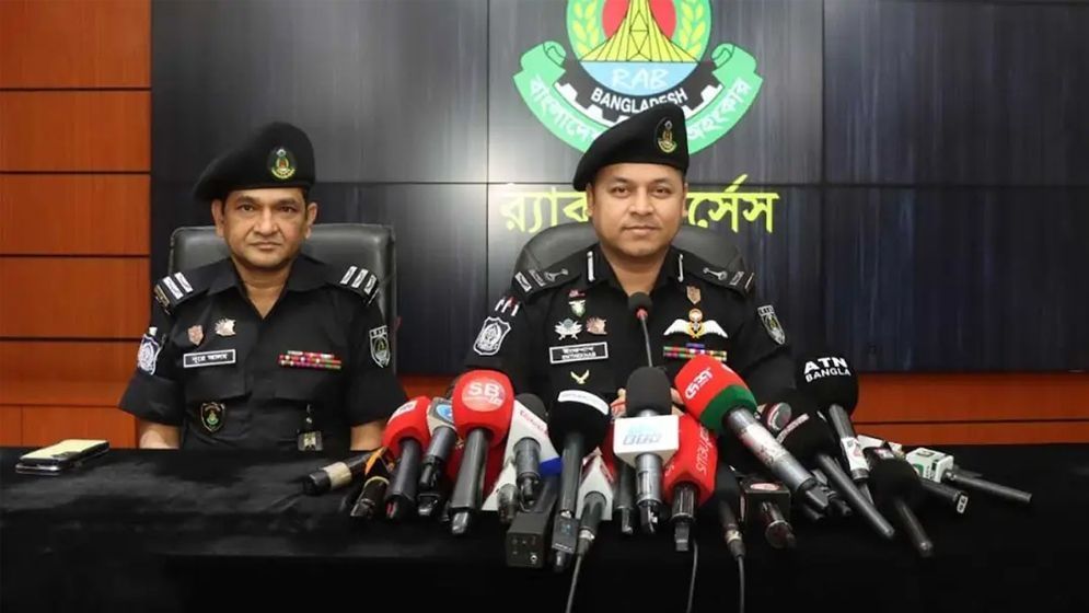 সারাদেশে চাঁদাবাজদের ‘পক্ষপাতমুক্ত’ তালিকা করছে র‍্যাব