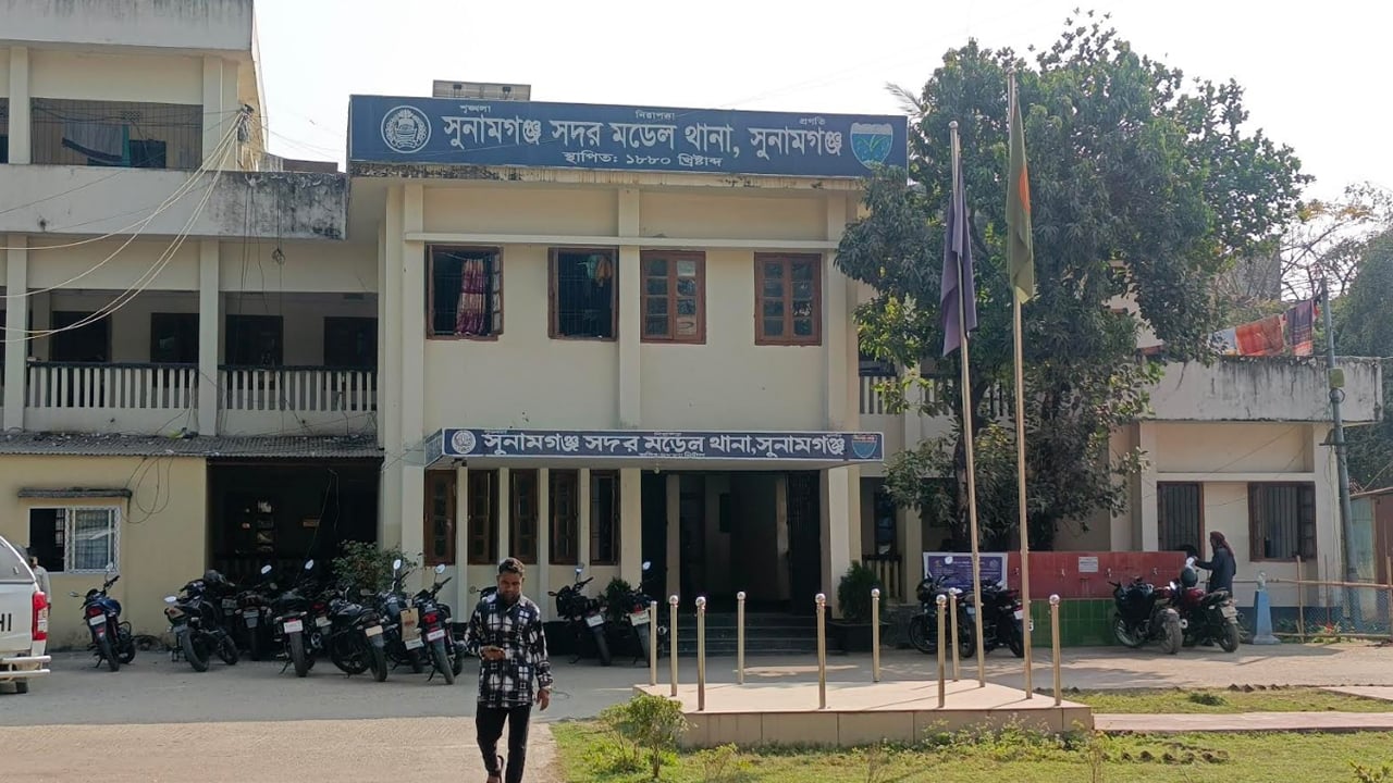 সুনামগঞ্জে জুতা নিক্ষেপে সংঘর্ষ, নিহত ১