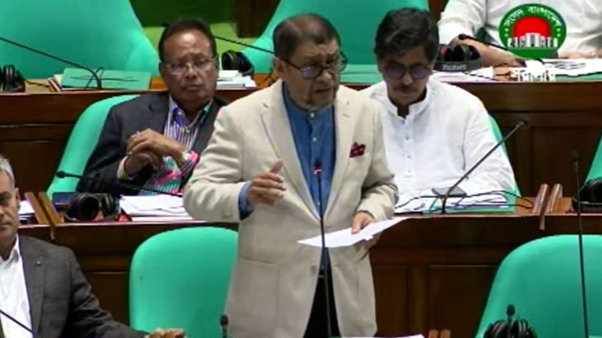 প্রধানমন্ত্রীর প্রশংসায় সম্রাট বাবরের উদাহরণ টানলেন স্বাস্থ্যমন্ত্রী