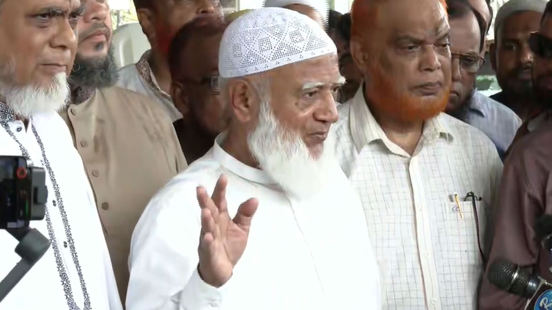 ছাত্রদলের সংঘর্ষ: ময়মনসিংহ মেডিকেল কলেজে ক্লাস-পরীক্ষা স্থগিত, হল ছাড়া