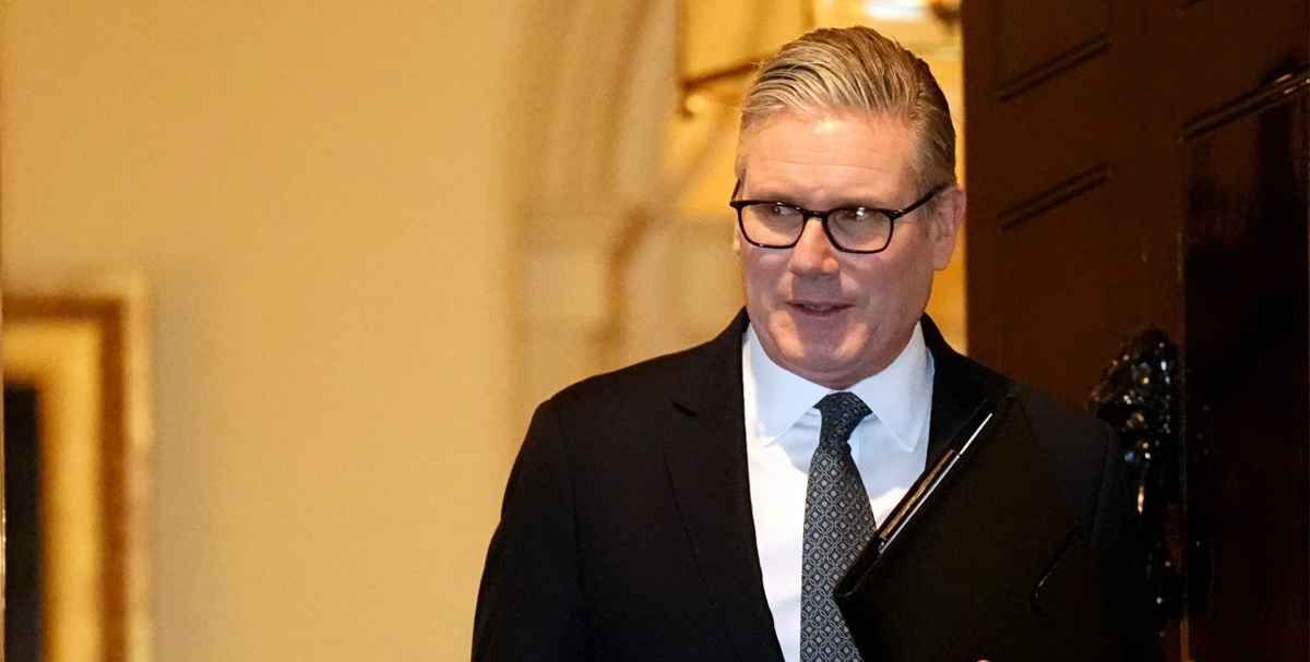 পদত্যাগের চাপে যুক্তরাজ্যের প্রধানমন্ত্রী কিয়ার স্টারমার!