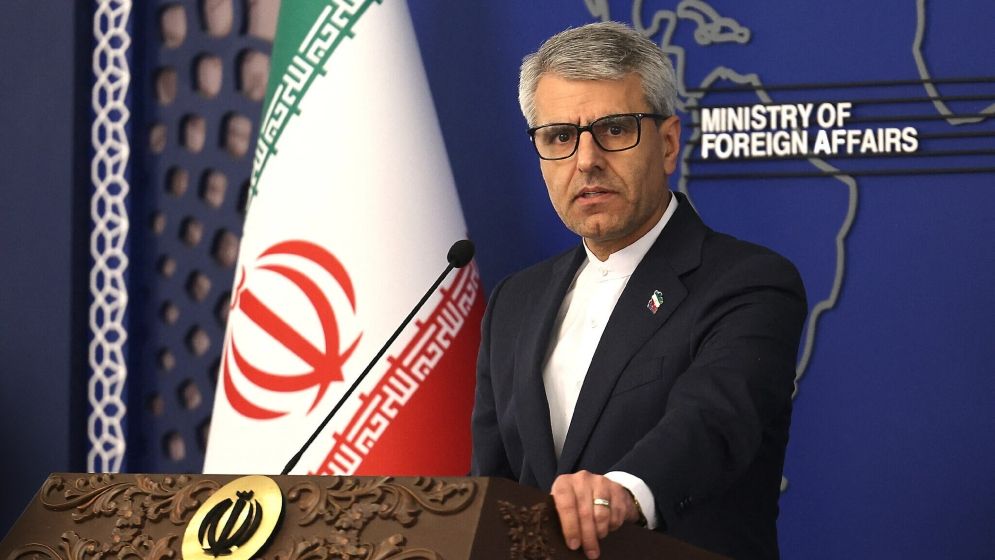 মার্কিন অবরোধকে যুদ্ধাপরাধ বলেছে ইরান