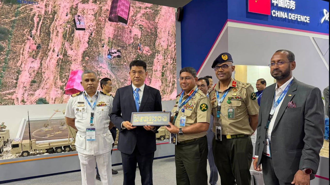 মালয়েশিয়ায় চার দিনের সফরে সেনাবাহিনী প্রধান