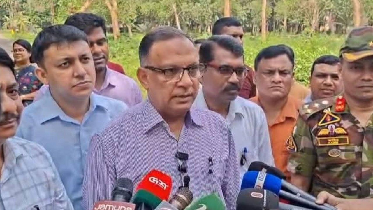 ‘সরকার ব‍্যবসা করবে না, ব‍্যবসায়ীদের সহযোগিতা করবে’