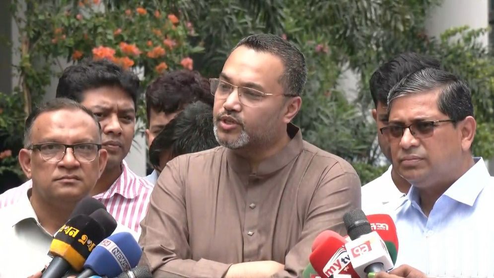 প্রাথমিকের শিক্ষার্থীদের পাটজাত ব্যাগ এবং স্কুল ড্রেস দেবে সরকার: মাহদী