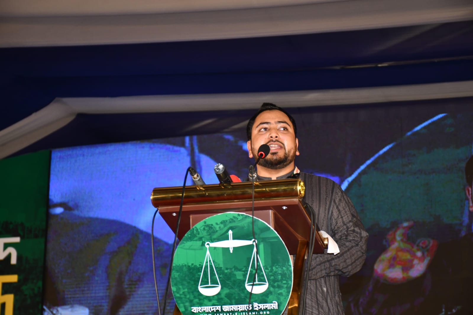 ফ্যামিলি কার্ড, কৃষক কার্ড দিতে দিতে বিএনপির তেল শেষ