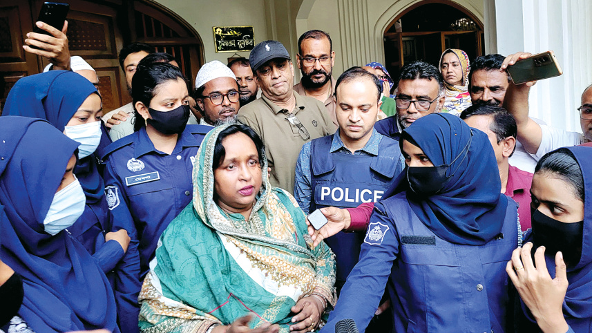 ২ মামলায় জামিন পেলেন সেলিনা হায়াৎ আইভী