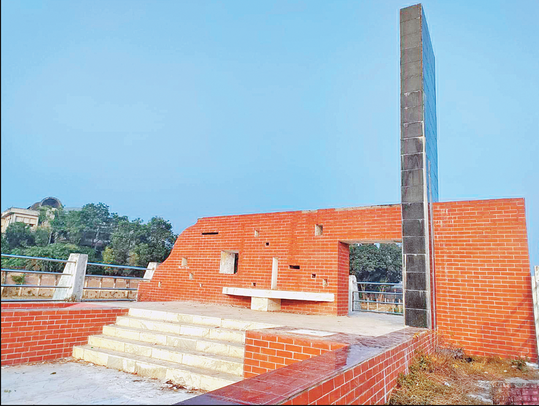 রাতের আঁধারে চোখ বেঁধে হত্যা করা হয় কারমাইকেল কলেজের ৪ শিক্ষককে