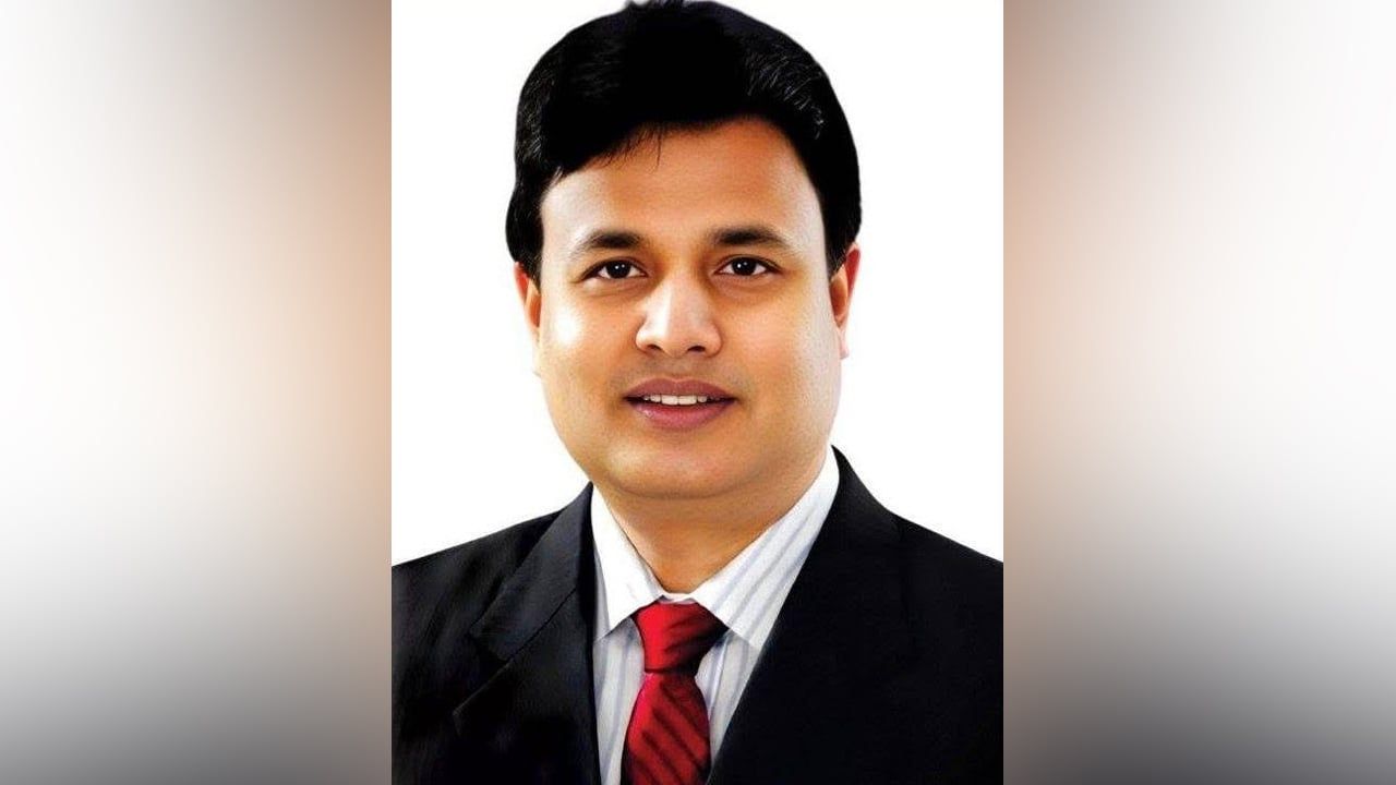 খালেদা জিয়া ও তারেক রহমানের ছবির অপব্যবহার করলে কঠোর ব্যবস্থা