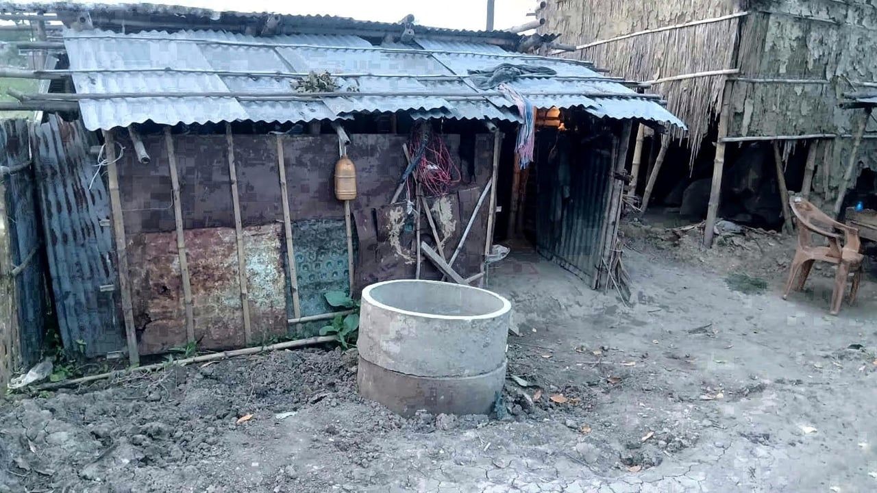 উপার্জনের শেষ অবলম্বন চুরি, দিশেহারা দৃষ্টিপ্রতিবন্ধী পরিবার