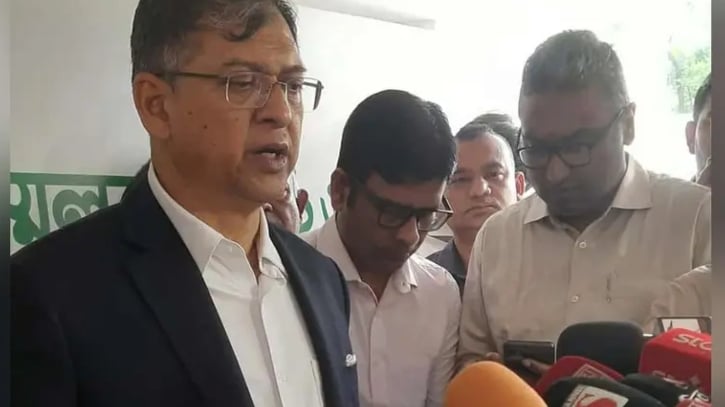সীমান্তে নজরদারি জোরদারে বিজিবিকে নির্দেশনা: স্বরাষ্ট্রমন্ত্রী