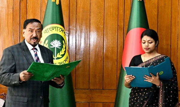 এমপি হিসেবে শপথ নিলেন এনসিপির নুসরাত তাবাসসুম