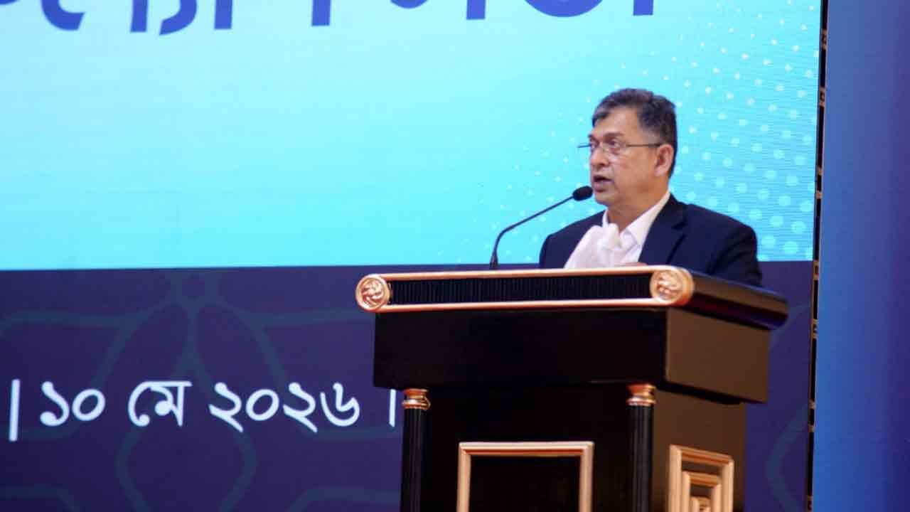 সক্ষমতা বিবেচনায় পুলিশের যৌক্তিক দাবি পূরণ হবে: স্বরাষ্ট্রমন্ত্রী