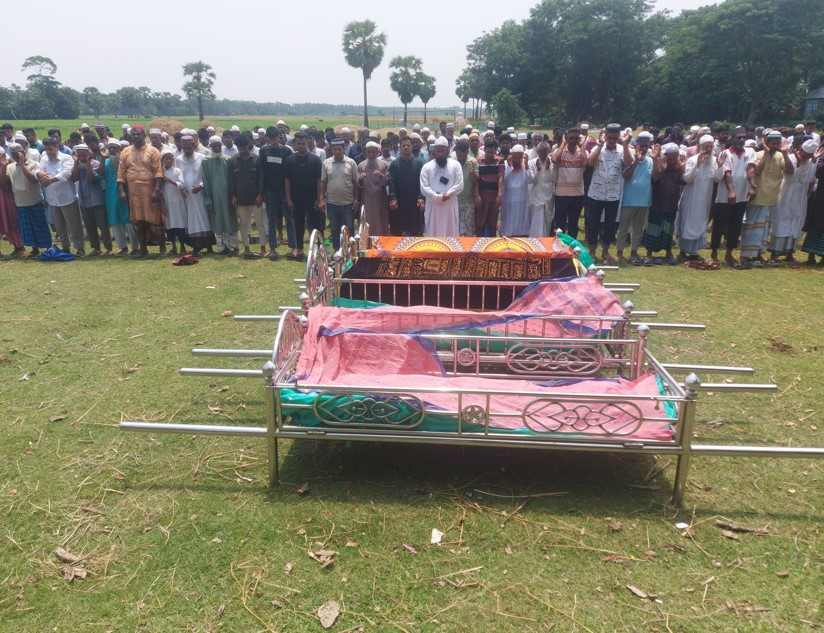 গোপালগঞ্জে নিজ বাড়িতে একই পরিবারের ৫ জনের দাফন সম্পন্ন