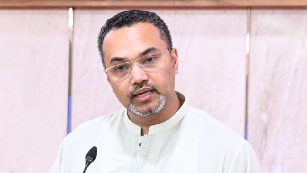 শিক্ষকদের সুযোগ-সুবিধা বাড়ানোর ওপর গুরুত্ব দিচ্ছে সরকার: শিক্ষা উপদেষ্টা