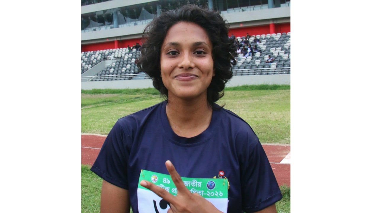 ২২ বছর পর গুরুর রেকর্ড ভাঙলেন শিষ্যা স্বপ্না খাতুন