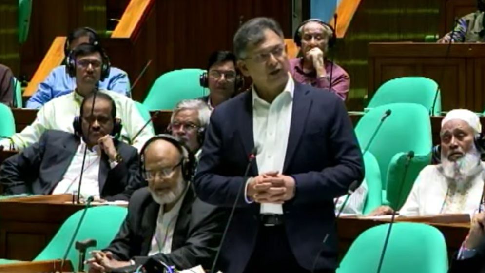 ইসলামী ব্যাংক ইসলাম নয়, মির্জা ফখরুল ইসলামও ইসলাম নয়, জামায়াতে ইসলামও ইসলাম নয় বলে মন্তব্য করেছেন স্বরাষ্ট্রমন্ত্রী সালাউদ্দিন আহমদ