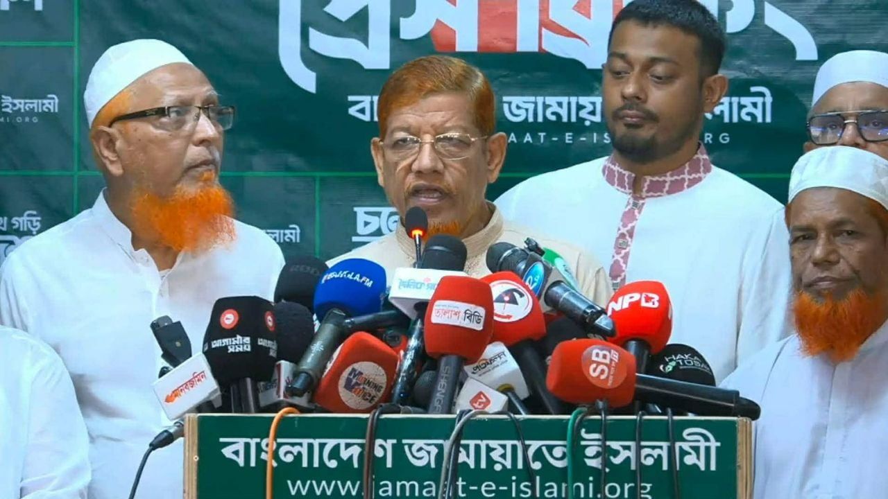 বাংলাদেশ সরকারের সীমান্ত হত্যা নিয়ে প্রশ্ন তুললেন আযাদ