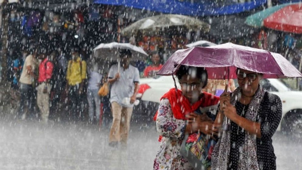 শক্তিশালী বৃষ্টিবলয় আসছে, ৪ বিভাগে ভারি বৃষ্টি হতে পারে