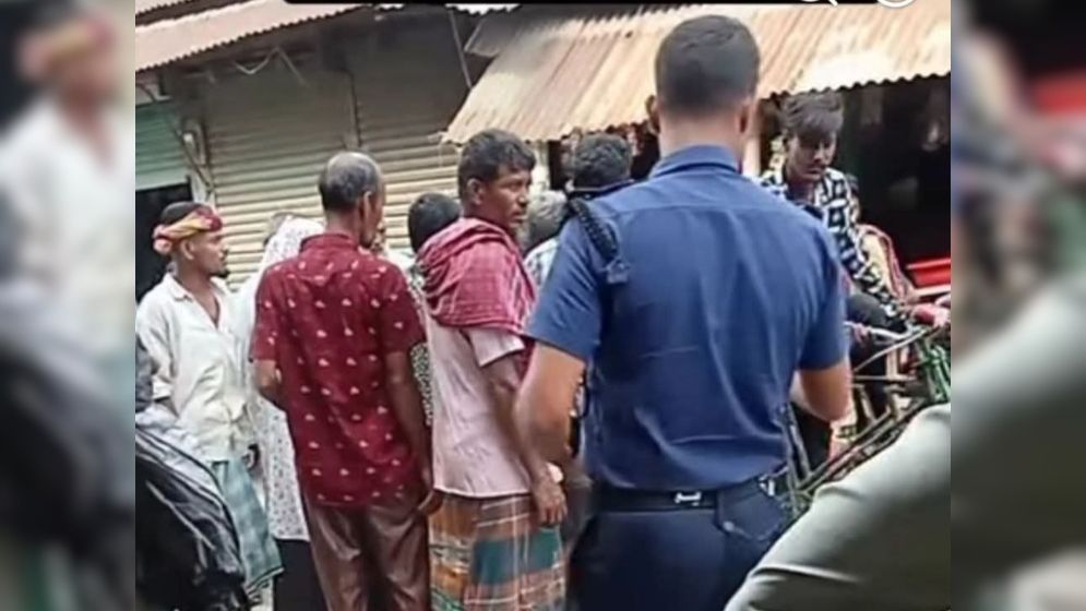 টাঙ্গাইলে প্রকাশ্যে রড দিয়ে পিটিয়ে যুবককে হত্যা