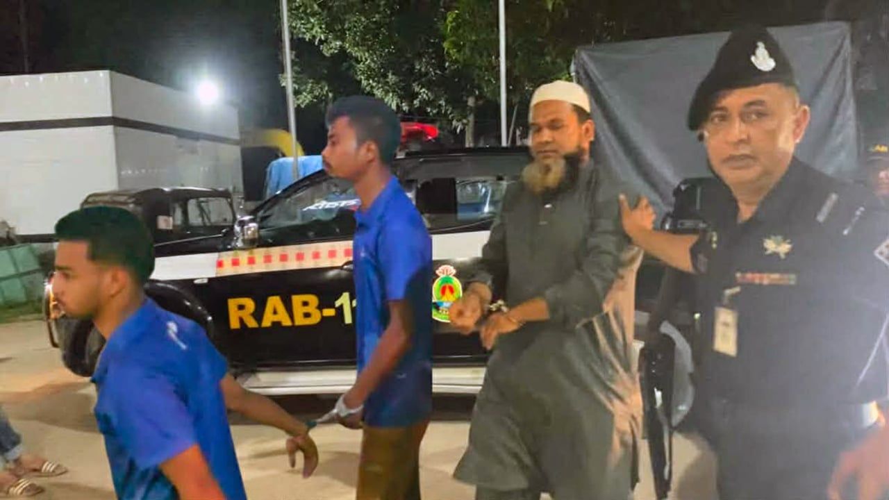 নরসিংদীতে র‍্যাব সদস্যকে মারধরের অভিযোগে মামলা, আটক ৩