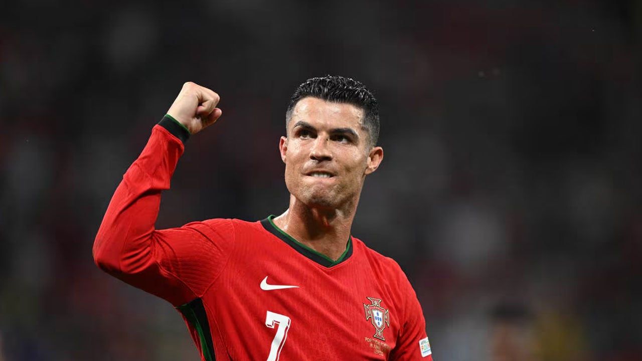 রোনালদোর বিশ্ব রেকর্ড গোলে এগিয়ে পর্তুগাল