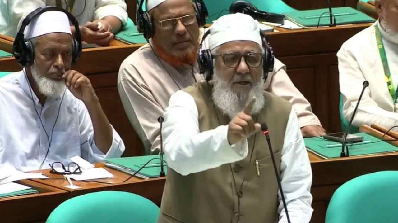 স্বরাষ্ট্রমন্ত্রীর সমালোচনা করে ‘হাল জামানার মুফতি’ বললেন জামায়াত এমপি