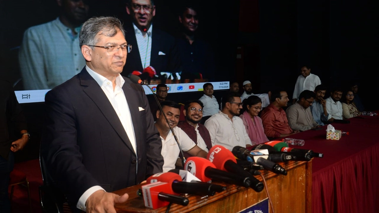 গণতন্ত্র রক্ষায় সর্বস্তরের জনগণের দায়িত্ব: স্বরাষ্ট্রমন্ত্রী